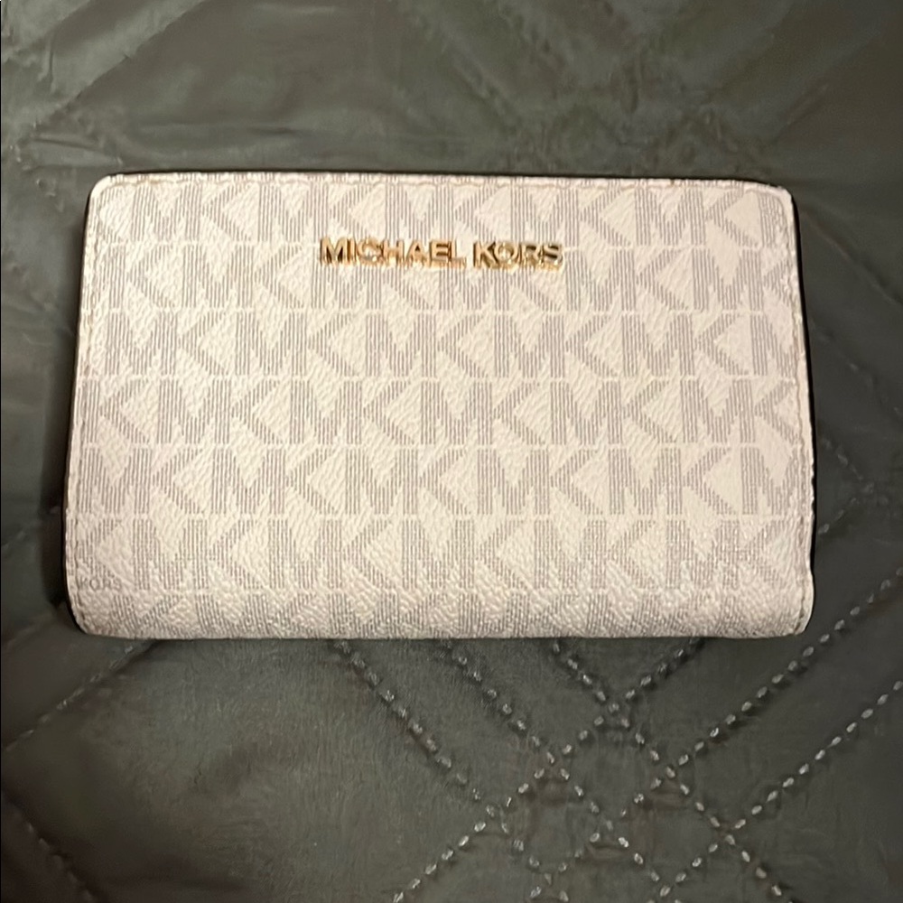 Michael Kors Monogram Wallet NWOT